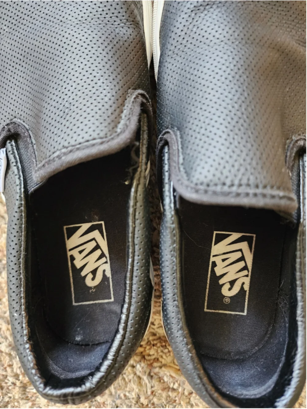 Vans Asher Perforated Leather Slip On‎ Black White Womens 7.5 EUC